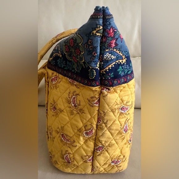 C&F Home Sunbright Quilted Floral Tote Bag - Picture 5 of 10